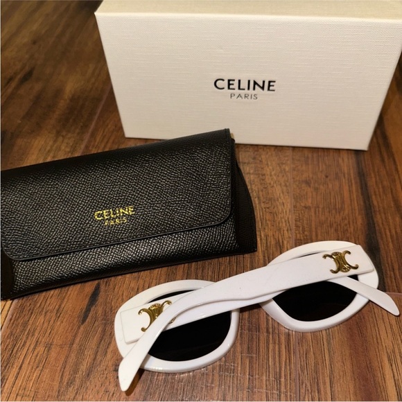 Celine White Triomphe Oval Sunglasses comes with case and box - Picture 3 of 3